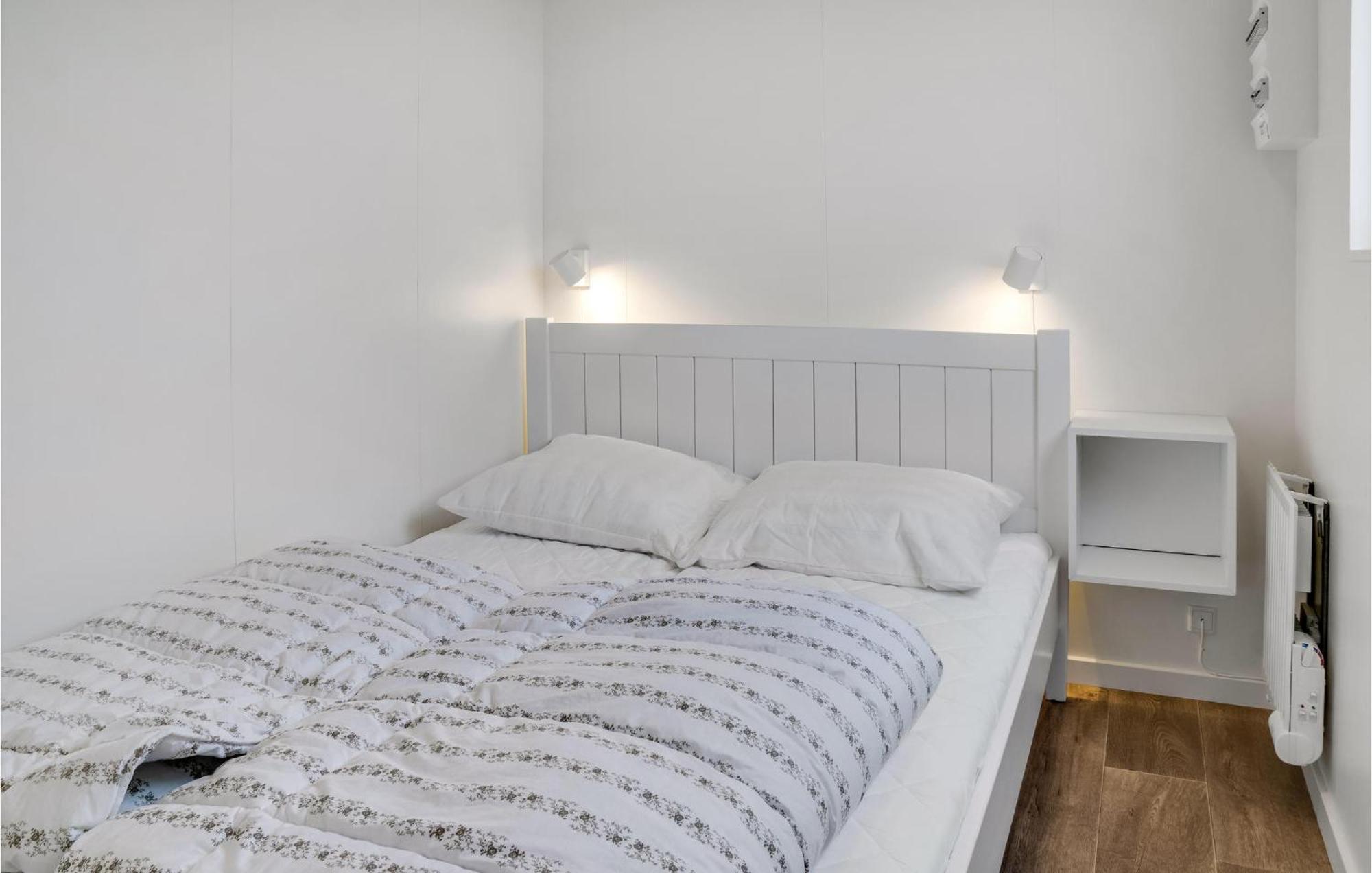 2 Bedroom Nice Apartment In Vaeggerlose Boto By Ngoại thất bức ảnh