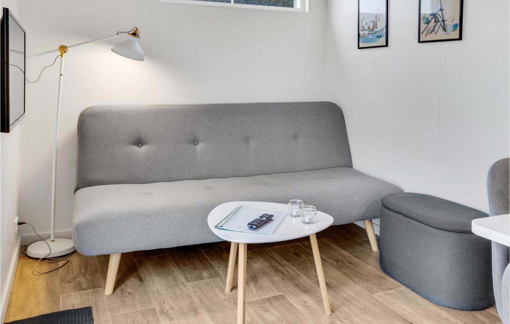 2 Bedroom Nice Apartment In Vaeggerlose Boto By Ngoại thất bức ảnh